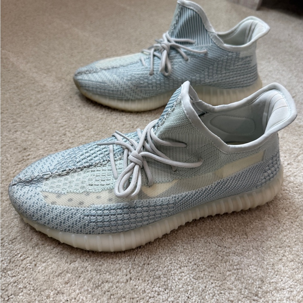 Adidas Yeezy Boost 350 V2 Sneakers Cloud Blue White
